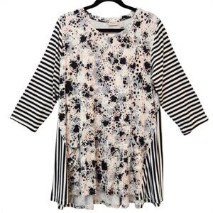 LOGO by Lori Goldstein Rayon 230 Top with Striped Sleeves Size XLarge